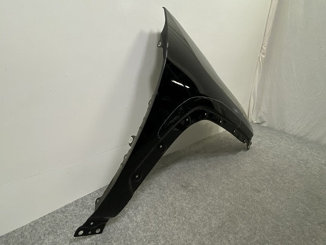 RAV4 ラブ4 MXAA52/MXAA54/AXAH52/AXAH54 純正 右 フロント フェンダー アティチュードブラックマイカ 218 トヨタ(147842)