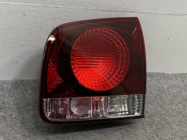 新品!トゥアレグ 7L系 純正 右 テールランプ/ライト/レンズ ハロゲン 刻印DX 28.26.02 7L6945094AA フォルクスワーゲン(147844)