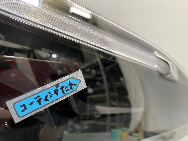 ヤリスクロス MXPB10/MXPB15 ハイブリッド/MXPJ10/MXPJ15 純正 右 ヘッドライト/ランプ LED レベライザー 刻印B2 KOITO 52-325(147846)