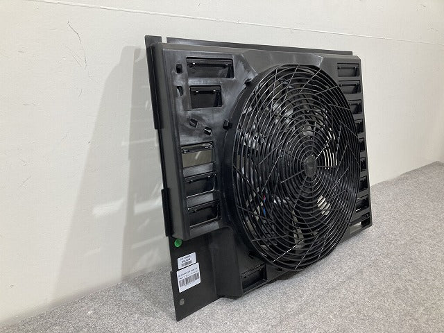新品!7シリーズ E65/E66 純正  ラジエーター/電動ファン NRF製 72275441-0 64546921379 BMW(147854)