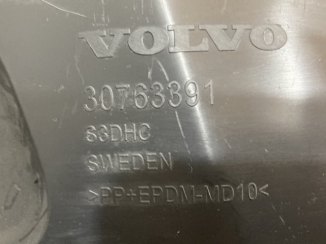 新品!V70 純正 フロント バンパー アブソーバー 30763391/92 V30763390 未塗装 ボルボ(147863)