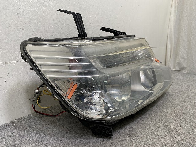 ステップワゴン スパーダ/RK5/RK6 純正 右 ヘッドライト/ランプ キセノン HID AFS無 レベライザー 刻印J2 100-62075 33101-SZW-J21(147865)