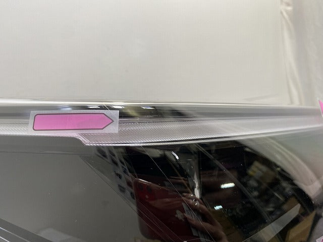 ヤリスクロス MXPB10/MXPB15/MXPJ10/MXPJ15 純正 右 ヘッドライト/ランプ LED レベライザー 刻印B2 KOITO 52-325 81110-52N21(147867)
