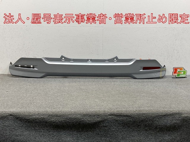 ルーミー M900A/M910A 純正 リア バンパー リフレクター付 52159-B1020 ブライトシルバーメタリック S28 トヨタ(147880)