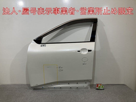 エクストレイル/X-TRAIL T33/SNT33 純正 左 フロント ドア バイザー付 ブリリアントホワイトパール QAB 日産(147892)