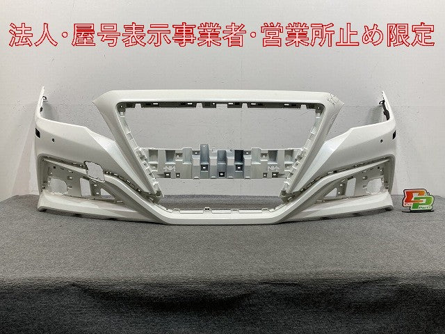 クラウン 220系/ARS220/AZSH20/AZSH21/GWS224 純正 フロント バンパー 52119-30M60/80/90 ホワイトパールクリスタルシャイン 062(147894)