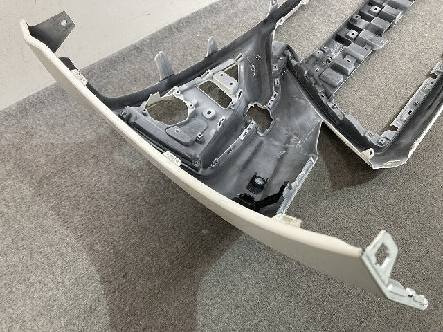クラウン 220系/ARS220/AZSH20/AZSH21/GWS224 純正 フロント バンパー 52119-30M60/80/90 ホワイトパールクリスタルシャイン 062(147894)