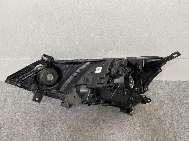 バネット NV200 M20/VM20/VNM20 純正 右 ヘッドライト/ランプ レベライザーハロゲン 刻印カ ICHIKOH 1979 26025-5LJ5A 日産(147907)