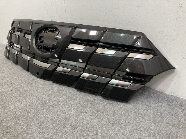 アルファード 40系/AGH40W/AGH45W/AAHH40W/AAHH45W 純正 フロント グリル カメラ穴付 53101-V2080/70 MSD20-58001 ガンメタ トヨタ(147923)