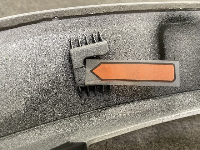 新車取り外し!ランドクルーザー/ランクル FJA300W/VJA300W 純正 右 リア フェンダーアーチモール 75077-60060/1/2(147933)