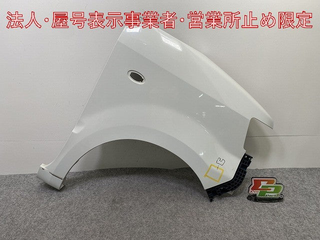 ワゴンR MH21S/MH22S 純正 前右 フェンダー パールホワイト2 ZA5 スズキ(147934)