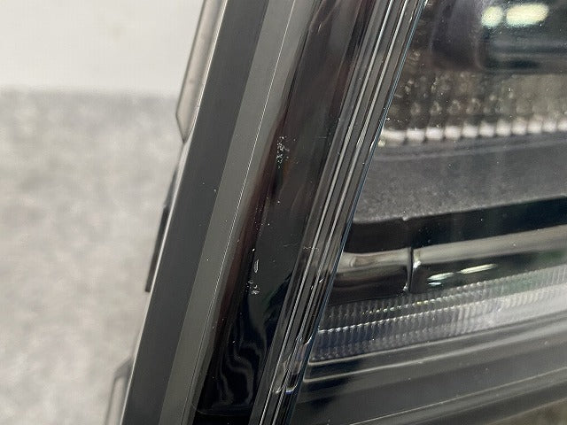 ジープ/グランドチェロキー WK36 純正 後期 左 ヘッドライト/ランプ LED VALEO T77607B クライスラー(147961)