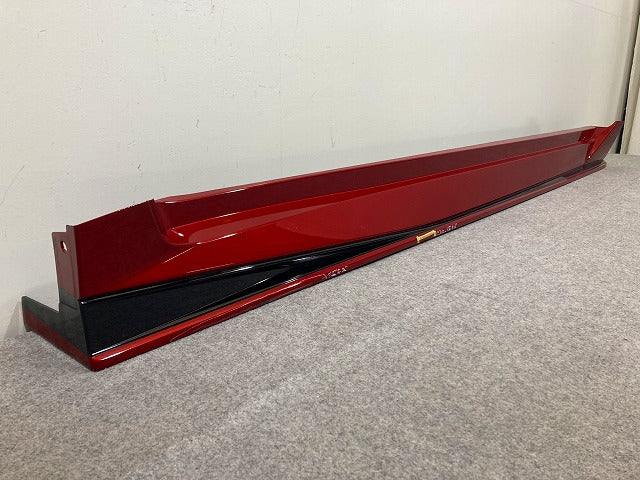 オーラ/AURA FE13/NISMO/ニスモ 純正 右 サイドステップ スカート 76852 6XS0H 76850-6XS0C ガーネットレッド ブラック XBT 日産(147986)