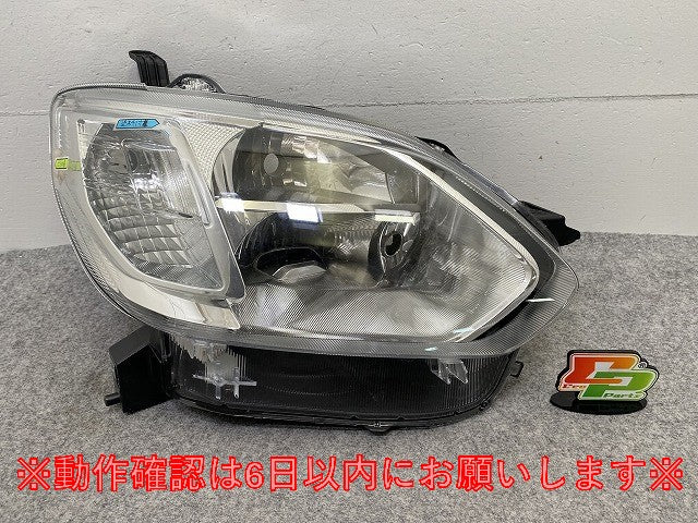 パッソ M700A/M710A 純正 右 ヘッドライト/ランプ LED レベライザー 刻印XA KOITO 100-69027 トヨタ(147999)