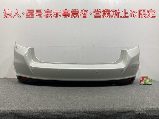 インプレッサ/スポーツ GT2/GT3/GT6/GT7 純正 リア バンパー リフレクター付 57704FL230 クリスタルホワイトパール K1X スバル(148009)
