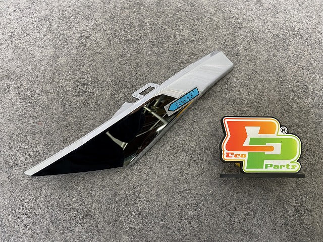 新車取り外し!ハリアー 80系/MXUA80/85/AXUH80/85/AXUP85 純正 フロント グリル メッキモール 53127-48040/130 53128-48130 トヨタ(148019)