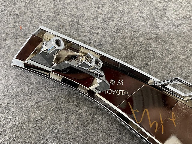 新車取り外し!ハリアー 80系/MXUA80/85/AXUH80/85/AXUP85 純正 フロント グリル メッキモール 53127-48040/130 53128-48130 トヨタ(148019)