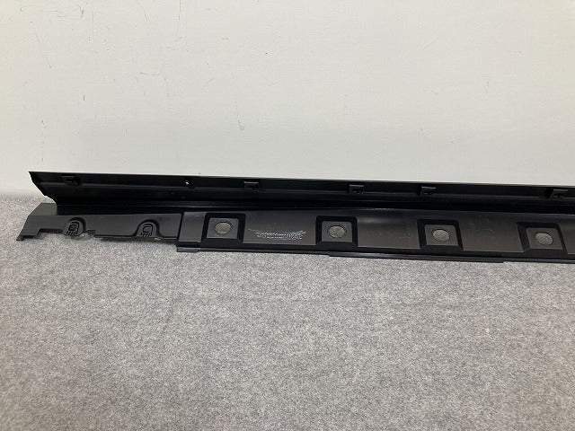 ハリアー 80系/MXUA80/MXUA85/AXUH80/AXUH85 PHEV/AXUP85 純正 右 サイドステップ/サイドスカート 75850-48060 75850-48080-C0(148022)