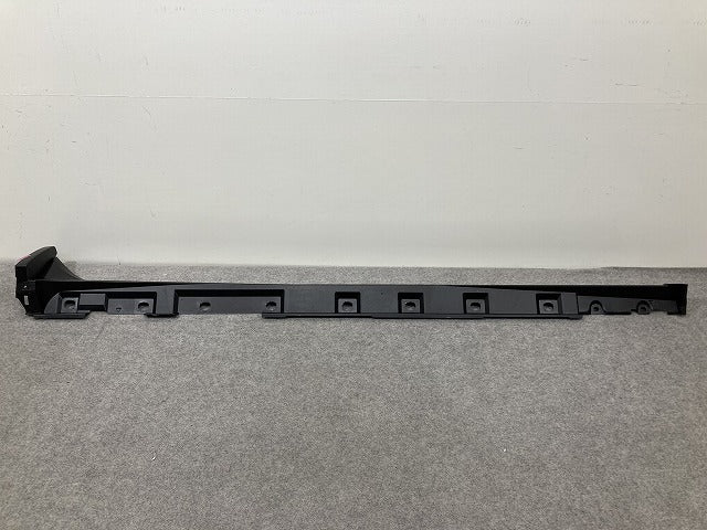 ハリアー 80系/MXUA80/MXUA85/AXUH80/AXUH85 PHEV/AXUP85 純正 右 サイドステップ/サイドスカート 75850-48060 素地 トヨタ(148023)