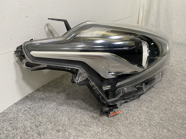 シエンタ 170系/NSP170G/NCP175G/NHP170G 純正 右 ヘッドライト/ランプ LED レベライザー 刻印2 ICHIKOH 52-289 トヨタ(148025)