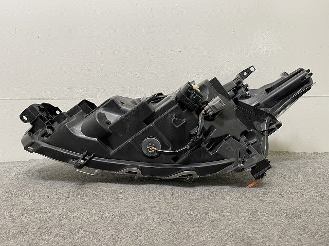 シエンタ 170系/NSP170G/NCP175G/NHP170G 純正 右 ヘッドライト/ランプ LED レベライザー 刻印2 ICHIKOH 52-289 トヨタ(148025)