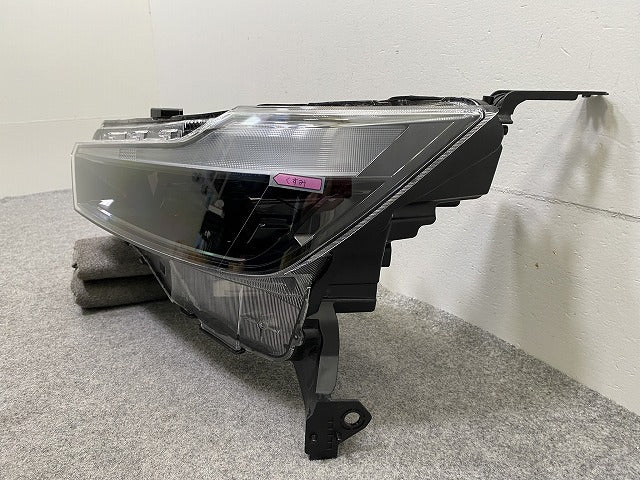 WR-V/WRV DG5 純正 左 ヘッドライト/ランプ LED IJLSR 100-8F08E 33150-31X-K02 ホンダ(148032)