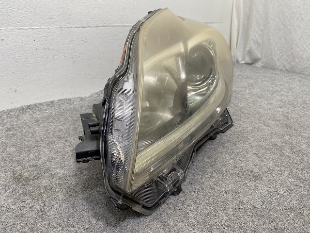 プリウス 30系/ZVW30 純正 後期 左 ヘッドライト/ランプ キセノン HID AFS無 レベライザー 刻印モ KOITO 47-52 81185-47411 トヨタ(148035)