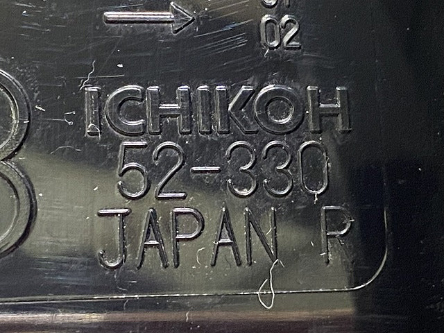 ヤリスクロス MXPB10/MXPB15/MXPJ10/MXPJ15 純正 右 テールランプ/ライト LED 刻印V3 ICHIKOH 52-330 81551-52E60 トヨタ(148036)