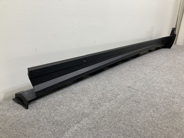 ハリアー 80系/MXUA80/MXUA85/AXUH80/AXUH85 PHEV/AXUP85 純正 左 サイドステップ/サイドスカート 75860-48060 素地 トヨタ(148037)