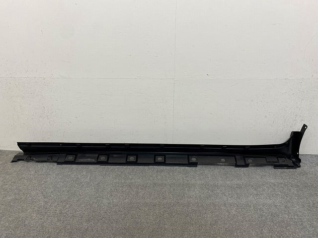 ハリアー 80系/MXUA80/MXUA85/AXUH80/AXUH85/AXUP85 純正 右 サイドステップ/サイドスカート 75850-48060 素地 トヨタ(148039)