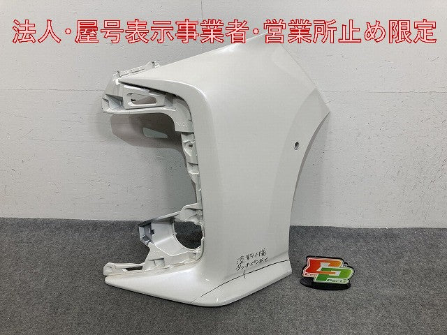ノア NOAH 90系/MZRA90W/MZRA95W/ZWR90W/ZWR95W 純正 左 フロント コーナーパネル/コーナーカバー 52113-V1040/50 070 トヨタ(148042)