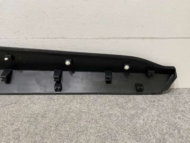 新車取り外し!ヤリスクロス MXPB10/MXPB15/MXPJ10/MXPJ15 純正 左 フロント ドア ガーニッシュ プロテクターモール 75074-52030(148054)