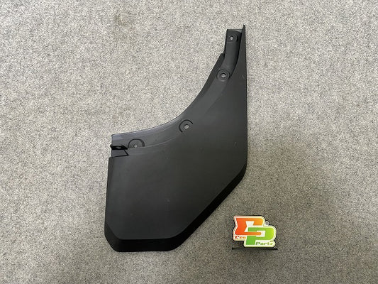 新車取り外し!ランドクルーザー/ランクル TRJ250W/GDJ250W 純正 右 マッドガード プロテクター 76625-60470 素地 トヨタ(148059)