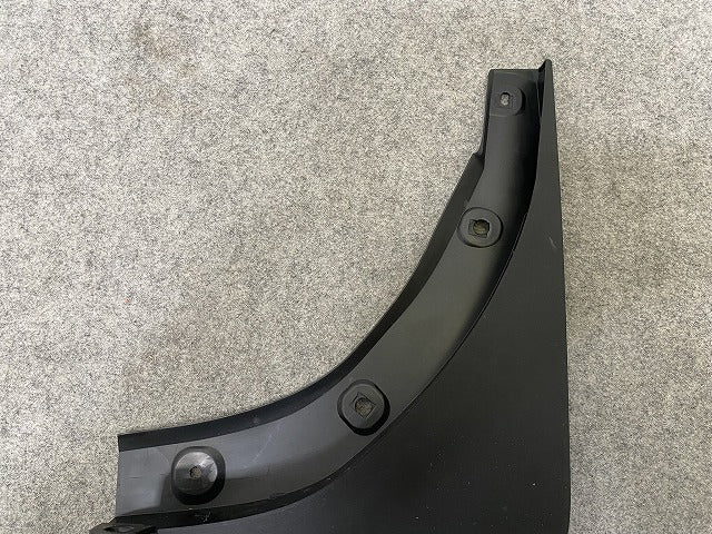 新車取り外し!ランドクルーザー/ランクル TRJ250W/GDJ250W 純正 右 マッドガード プロテクター 76625-60470 素地 トヨタ(148059)