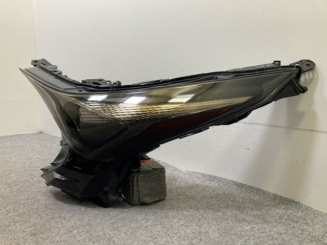 プリウス 50系/ZVW50/ZVW51/ZVW55 純正 前期 左 ヘッドライト/ランプ LED 刻印C3 KOITO 47-75 トヨタ(148066)