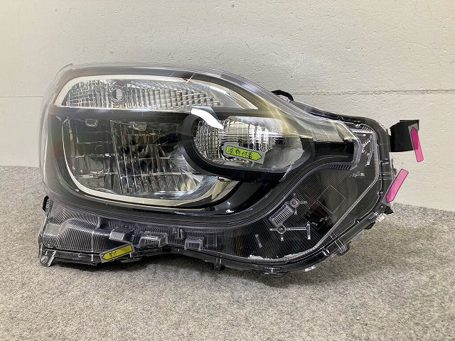 ジャンク!シエンタ MXPC10G ハイブリッド/MXPL10G/MXPL15G 純正 右 ヘッドライト/ランプ レベライザーLED 刻印S4 KOITO 52-339 トヨタ