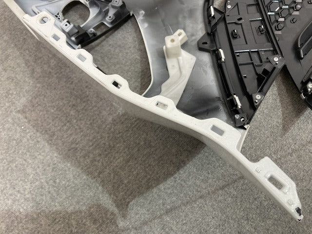ルークス ハイウェイスター B44A/B45A/B47A/B48A 純正 前期 フロント バンパー グリル付 62022 7NG-0 ホワイト メタリック 日産(148078)