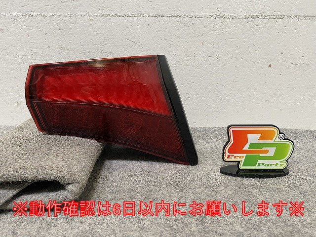 プリウス 50系/ZVW50/ZVW51/ZVW55 純正 後期 右 テールランプ/ライト/レンズ LED ICHIKOH 47-112 トヨタ(148080)