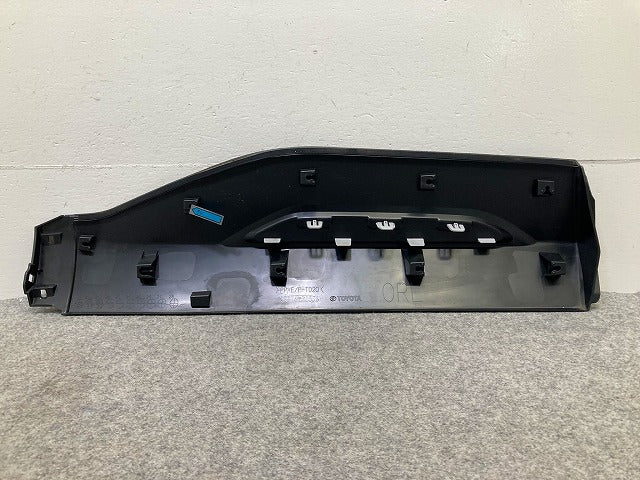 新車取り外し!ヤリスクロス MXPB10/MXPB15/MXPJ10/MXPJ15 純正 左 リア ドア サイドパネル マッドガード 75078-52030 素地 トヨタ(148094)