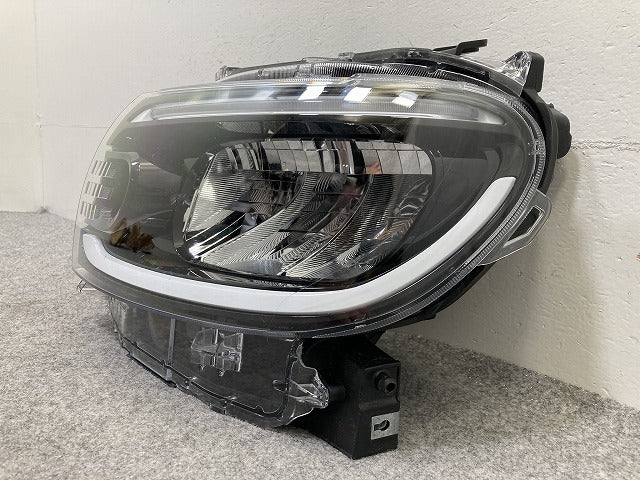 タント LA650S/LA660S 純正 左 ヘッドライト/ランプ LED レベライザー 刻印01 KOITO 100-69074 ダイハツ(148097)