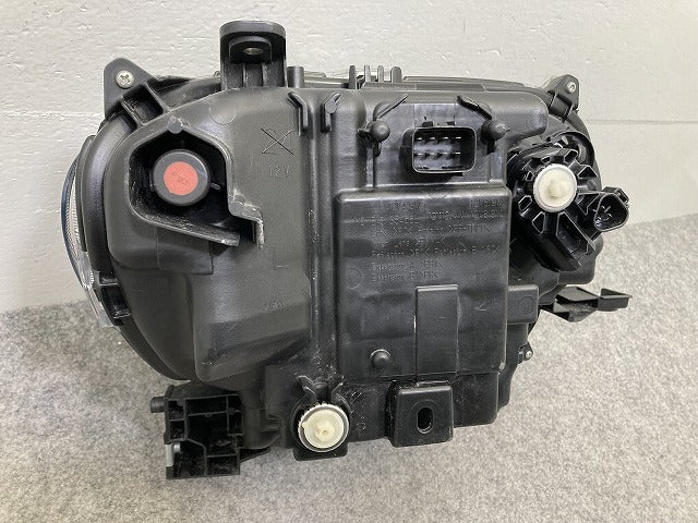 タント LA650S/LA660S 純正 左 ヘッドライト/ランプ LED レベライザー 刻印01 KOITO 100-69074 ダイハツ(148097)