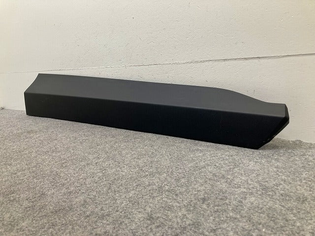 新車取り外し!ヤリスクロス MXPB10/MXPB15/MXPJ10/MXPJ15 純正 右 フロント ドア サイドパネル 75073-52030 素地 トヨタ(148100)