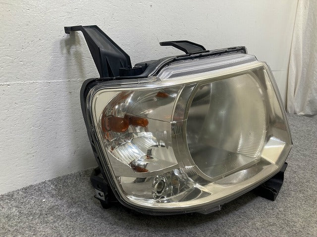 eKワゴン H82W 純正 右 ヘッドライト/ランプ レベライザーハロゲン STANLEY P6519 三菱(148127)
