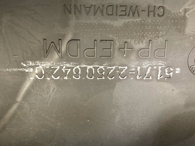 新品!3シリーズ M3 E36 純正 右 フロント バンパーアンダーカバー 51.71-2250 642.0 51712250642 素地 BMW(148139)