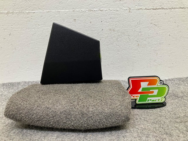 新車取り外し!RAV4 ラブ4 60系/AXAN64 純正 右 フェンダー サイドパネル マッドガード 76901-42080 素地 トヨタ(148143)