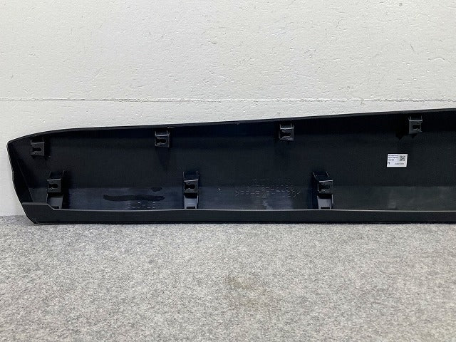 新車取り外し!RAV4 ラブ4 60系/AXAN64 純正 右フロント ドア/サイドステップ/サイドパネル 75073-42080 素地 トヨタ(148145)