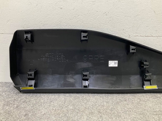 新車取り外し!RAV4 ラブ4 60系/AXAN64 純正 右 ドア サイドステップ サイドパネル モール プロテクター 75077-42080 素地 トヨタ(148148)
