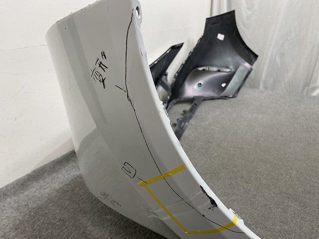 ハリアー 80系/MXUA80/MXUA85/AXUH80/AXUH85 PHEV/AXUP85 純正 フロント バンパー 52119-488301 プラチナホワイトパールマイカ(148174)
