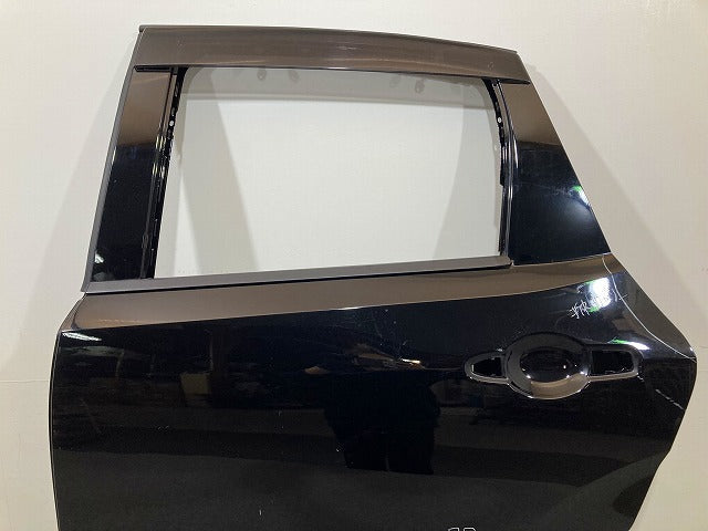 ノート/NOTE E13/SNE13 左 リア ドア バイザー付 H210A-6XJMA スーパーブラック KH3 日産(148175)