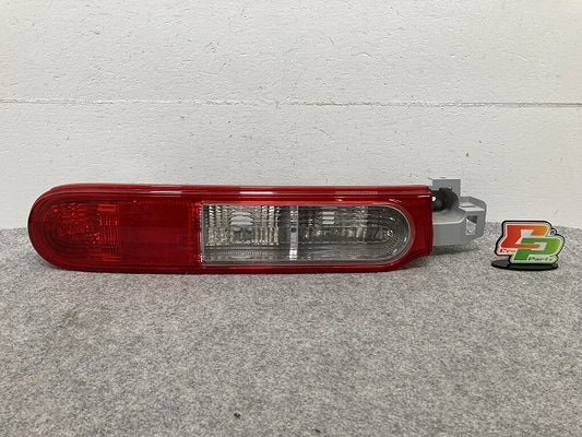 キューブ Z12/NZ12 純正 左 テールランプ/ライト/レンズ ハロゲン 刻印B STANLEY P8187 日産(148185)